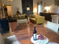 Gite Le Monde, spacious luxery  4 Personsgite in Sainte Alvere, shared pool Hôtels à : Val de Louyre et Caudeau