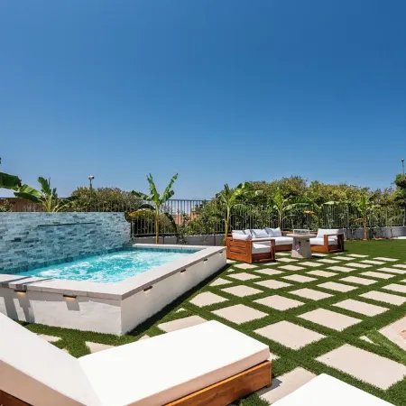 NEW!!! Ocean View Malibu Modern Home w/ Mini Golf & Spa