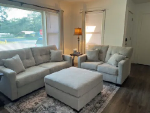 Charming 2-bedroom house with WiFi and AC in Carthage