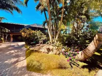 Tropical 2BR Oasis w/ Pool/Kayaks/Bikes/Grill