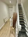 A Luxury Townhouse with Gated Parking in Central St Helier. Moments from the Sea - homestay