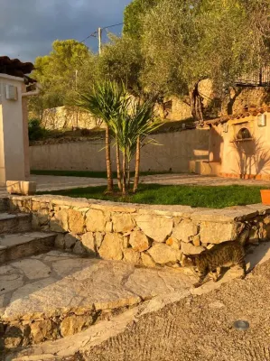 House sleeps 6 possibility8 in exceptionally quiet south-facing location Hotel a Le Rouret