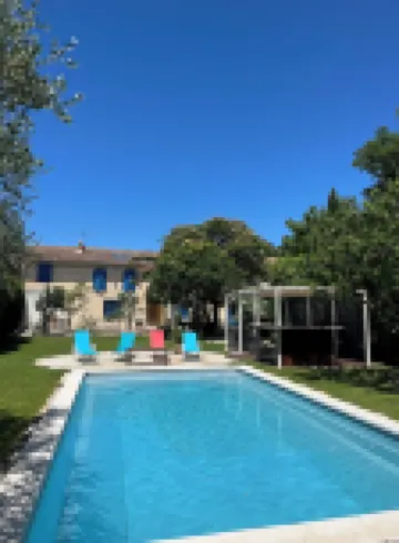 Mas in the countryside, authentic Provence!