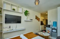 2 Guests - Pet Friendly - Nairobi Airport, Railway - Condos