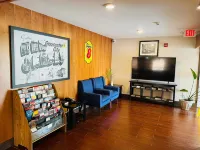 Super 8 by Wyndham Gloucester