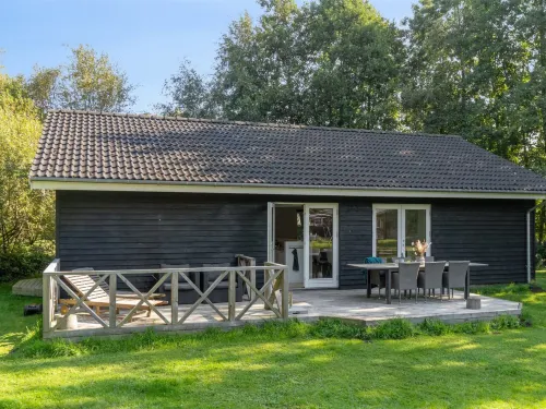 "Pietari" - 1.2km from the Sea Hotels in Hojby