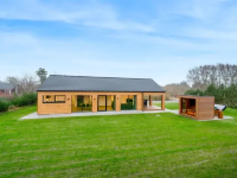 "Grimar" - 400m to the Fjord Hotels in Vemb