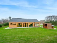 "Grimar" - 400m to the Fjord Hotels in Vemb