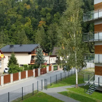 River Park, Sun & Snow