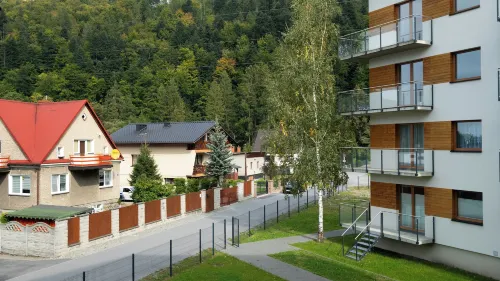 River Park, Sun & Snow