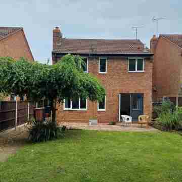 3 Bed House - Sleeps 5 - Pets - Parking Hotel Exterior