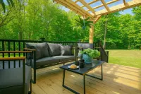 Secluded Retreat, Hot Tub, Fire Pit, Wildlife Views, Near New Buffalo Beach!