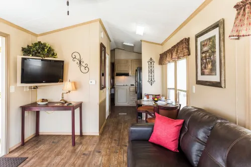 Red Shoes RV Park and Chalets Hotels in Kinder