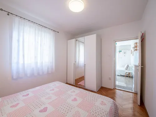 Apartments Magdalena - Standard Apartment with Terrace and Sea View (A2) - Bintang 2