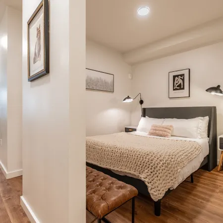 1BR | Rooftop, Gym, Views | Bellevue | Sophari B