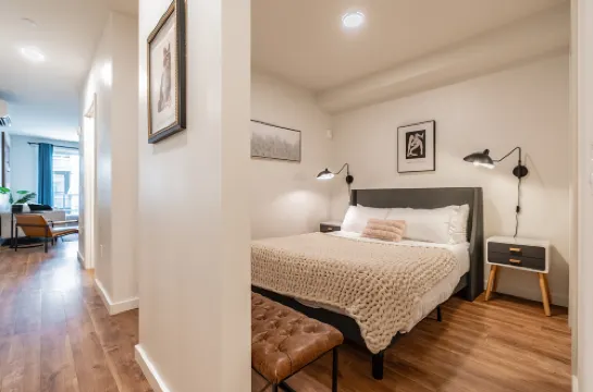 1BR | Rooftop, Gym, Views | Bellevue | Sophari B