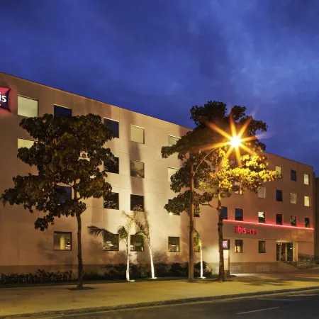 Ibis Rio de Janeiro Parque Olimpico Отели рядом с достопримечательностью «Фьючер Арена»