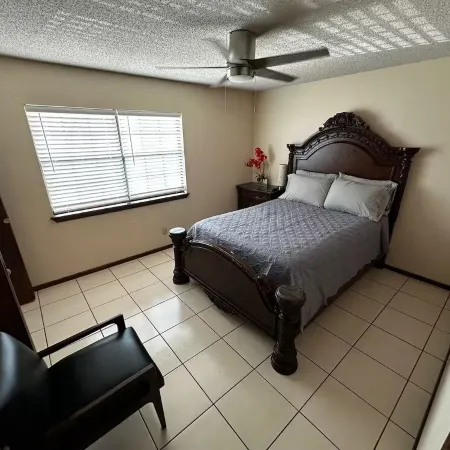 Superb 3-bedroom house with AC in McAllen. Diana's Pool House