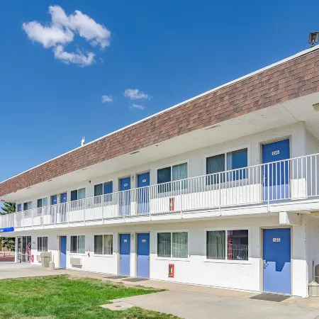 Motel 6 Cheyenne, WY