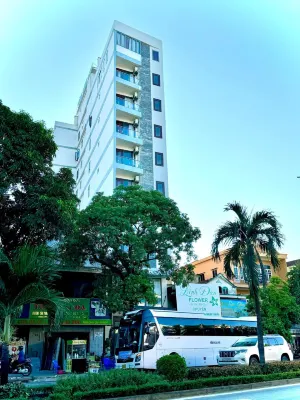 Tuong Minh Hotel Hotels near Biển Nhật Lệ