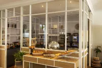 Hotel Paris Louis Blanc