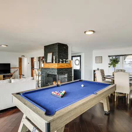 Convenient Whittier Retreat: Furnished Deck, Views