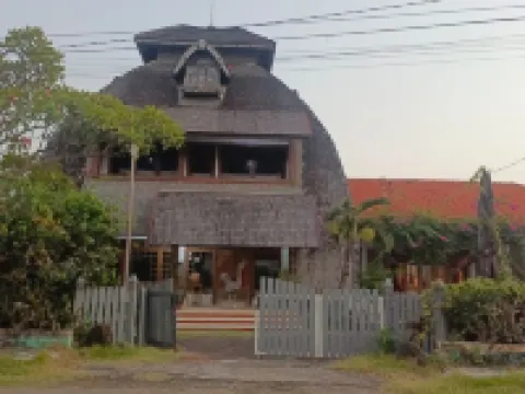 Chody House Hotels in Jepara
