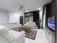 Luxury Villa Igauan Alam Sari, Bangi - Smarthome Hotels in Bangi