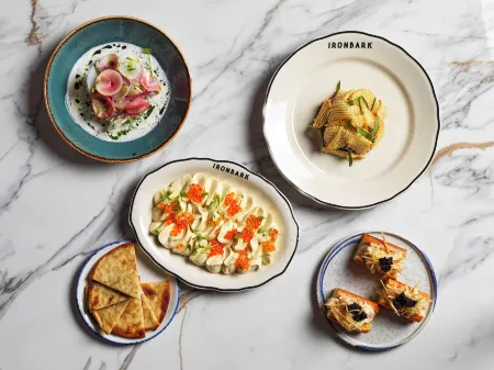 voco Gosford Отели в г. Сейнт Хубертс Айленд