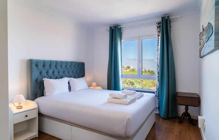 GuestReady - Caniço city view