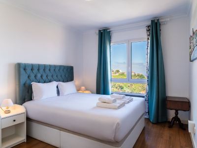GuestReady - Caniço city view