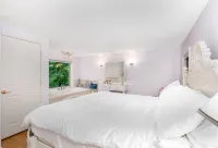 4 Bedrooms, Heated Private Pool, Hot Tub, Game Room, and Water Front View!