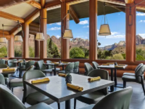 โรงแรมดีโนโวสปริงเดล, Tapestry Collection by Hilton โรงแรมในสปริงเดล