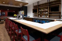 Holiday Inn & Suites IDAHO FALLS by IHG - bar