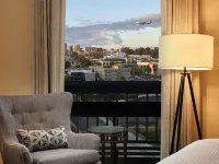 The Dextro Hotel, Bw Premier Collection Hotels near Santa Fe Depot