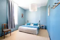 2 gites in a winegrowing estate, near the Thau lagoon Hotels in Meze