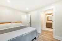 Mid-Century Tenney Mountain Condo Near Hiking - Spa