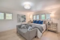 Serene Home w/ Fire Pit, Deck & Easy Access to ATL - 3-نجوم