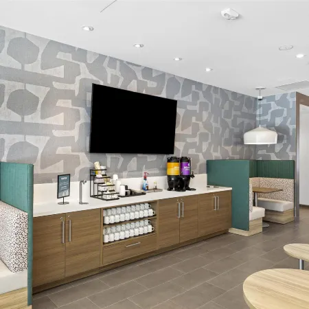 Home2 Suites by Hilton Riverside Downtown