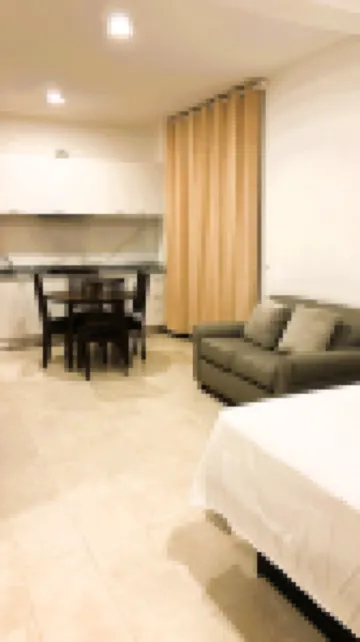 JoLi Beach House - Spacious Second Floor T0 Suite with Beatiful View Hotels in 