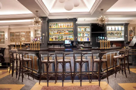 Killarney Oaks Hotel