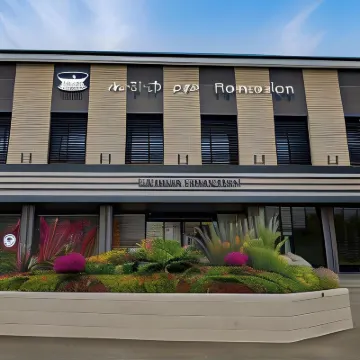 海茵娜酒店拉格娜登堡 鄰近Take Island的酒店