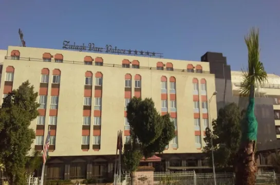 قصر حديقة الزلاغ