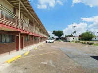 Pen Ann by Capital O Pharr/McAllen TX - parking
