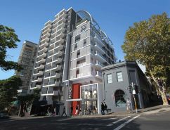 Adge Hotel & Residence