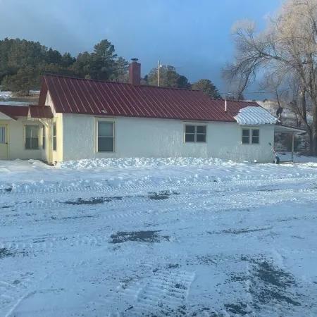 Valentine's Northern New Mexico Mountain Ranch on Colorado Border 2 Bedroom Retreat by RedAwning
