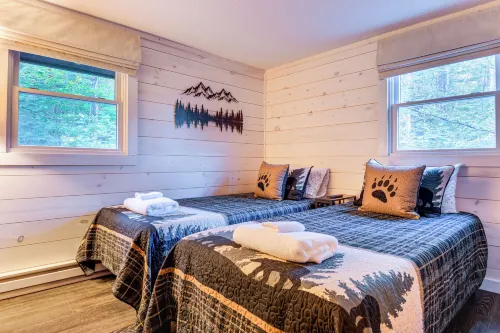 Fishing Pond + Pool! Resort Retreat in Wilmington - Wifi