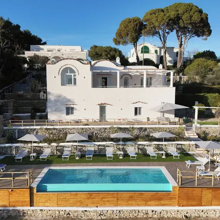Elegant Villa In Anacapri | Infinity Pool & Design