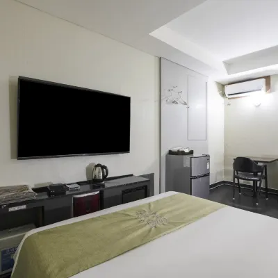 Happy Tears Hotel Hotels near Yongmasan