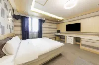 Yeonggwang the One Hotel - Motels